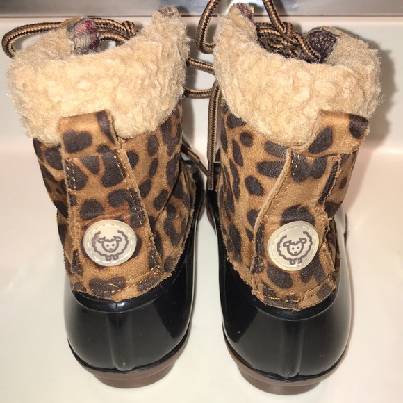 Adrienne Vittadini Girl Cheetah Print Faux Fur Tie-Up Rubber Snow Boots - Picture 3 of 7